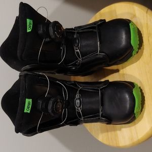 Snowboard boots, kids size 2